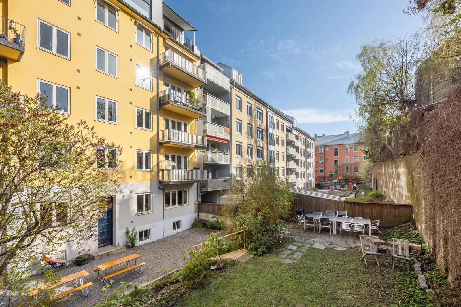 Nyoppusset bygård fra 1930. I 2018 ble leiligheten omfattende oppusset Galleribilde