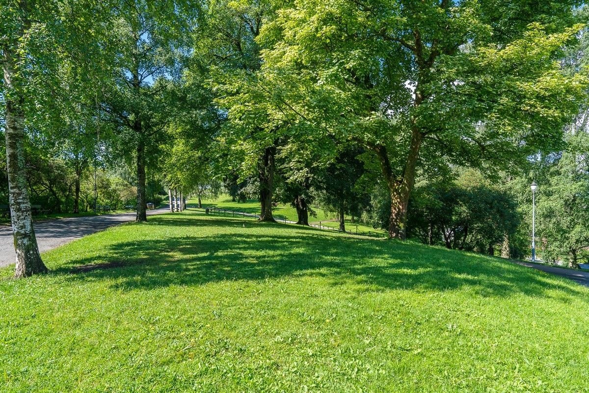 Stensparken i umiddelbar nærhet Galleribilde