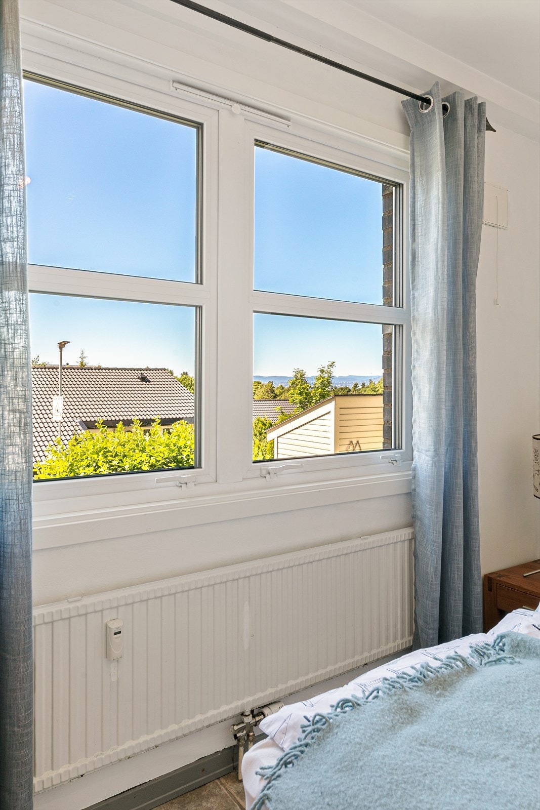 Praktisk med begge soverommene i underetasjen. Galleribilde