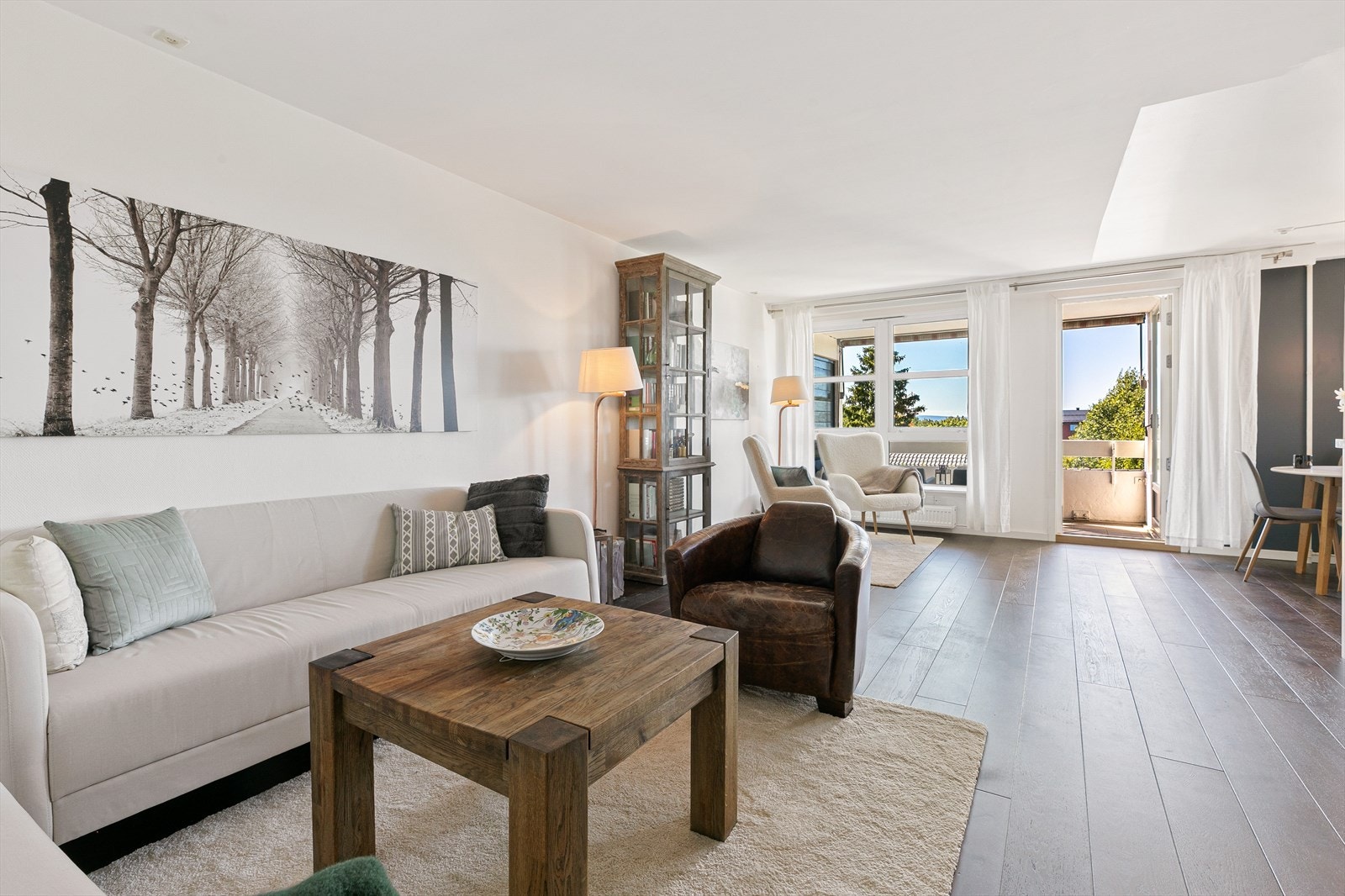 Flytt rett inn, eller ved enkle grep skap din egen drømmebolig! Galleribilde