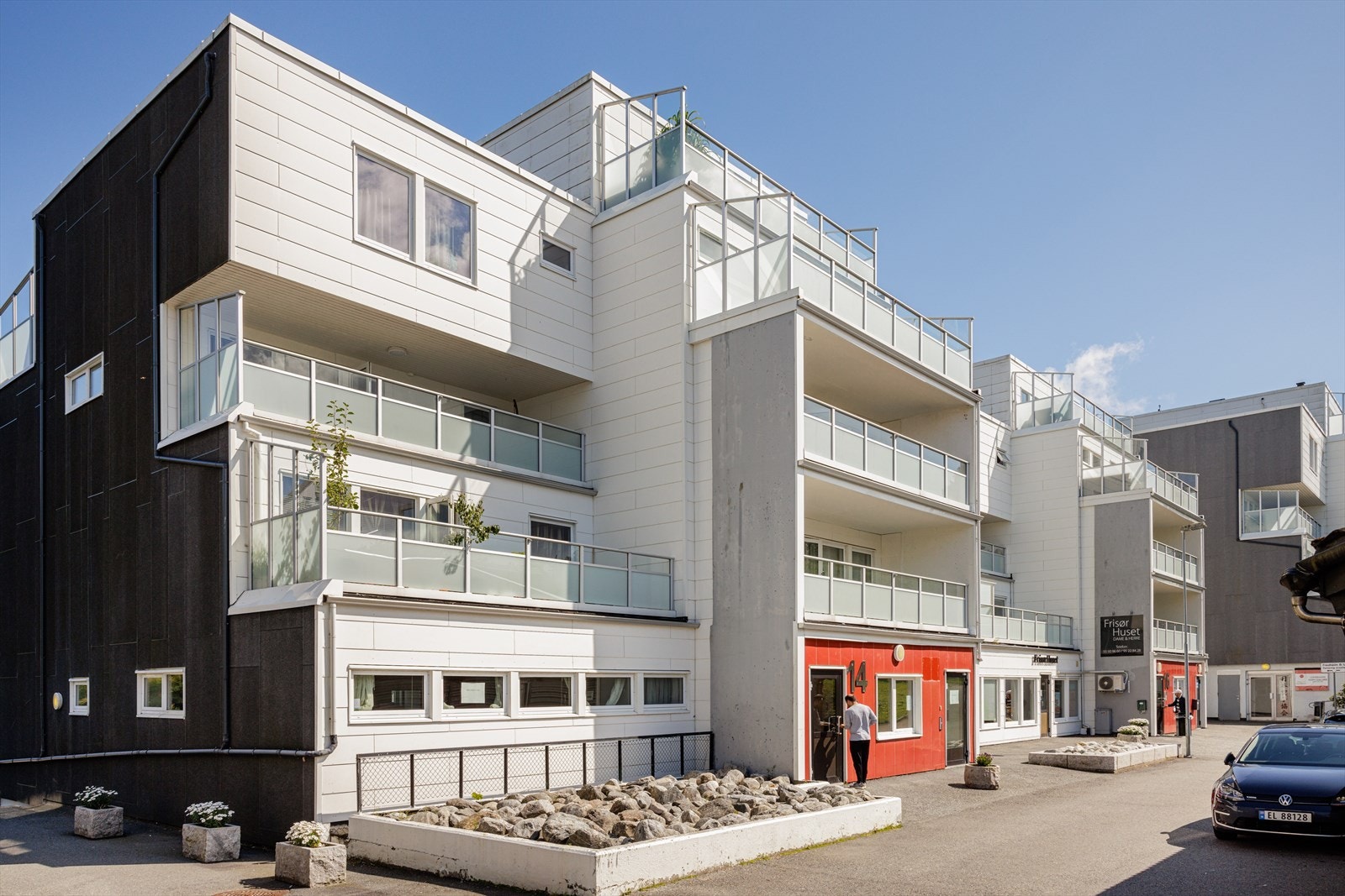 Boligens fasade. Det er 248 andeler i borettslaget. Galleribilde