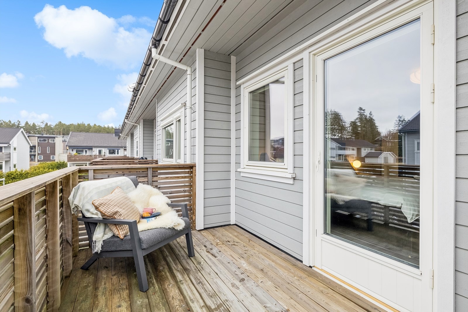 Balkongen med adkomst fra soverommet. Galleribilde