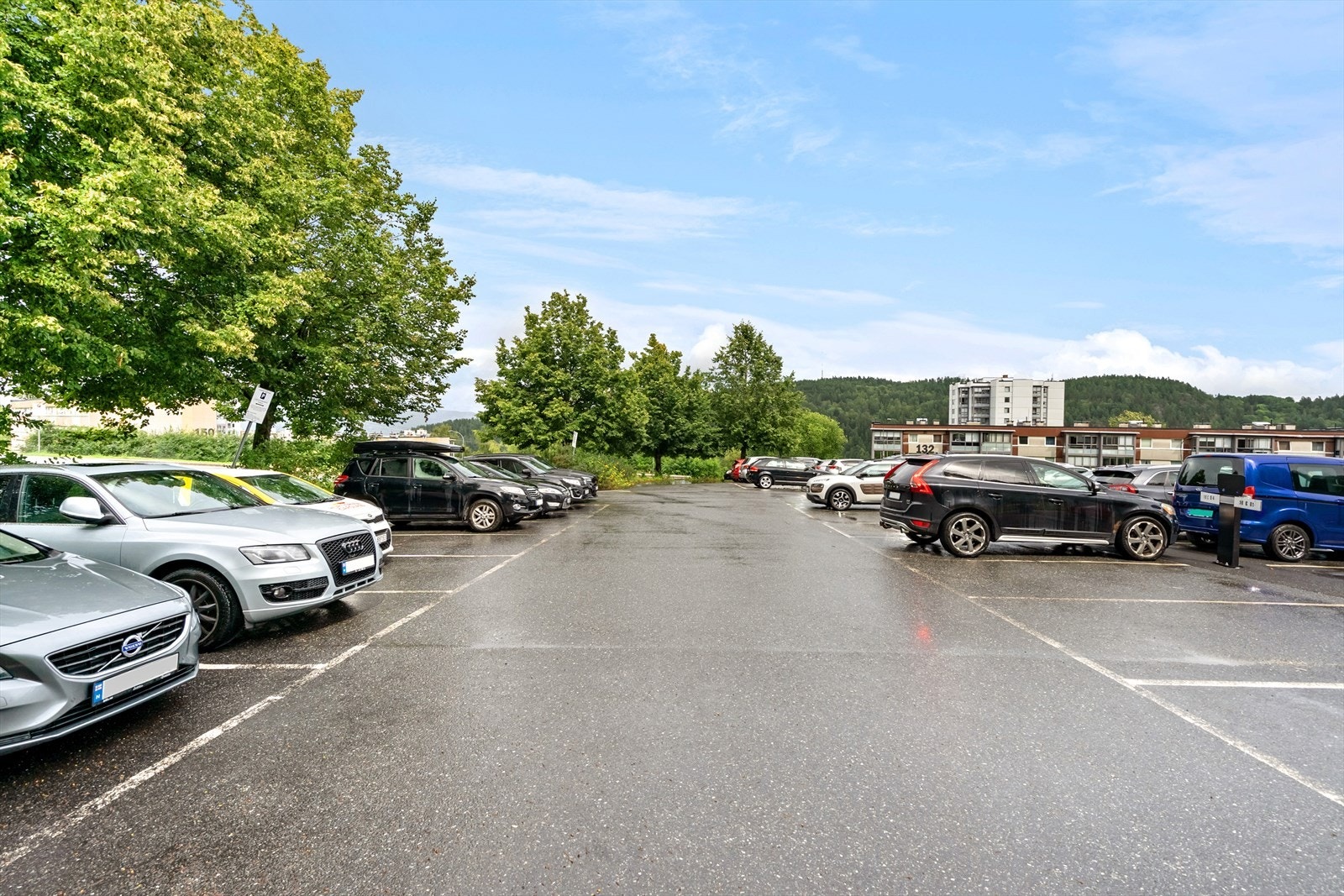 Det er mulighet for parkeringsplass. Galleribilde