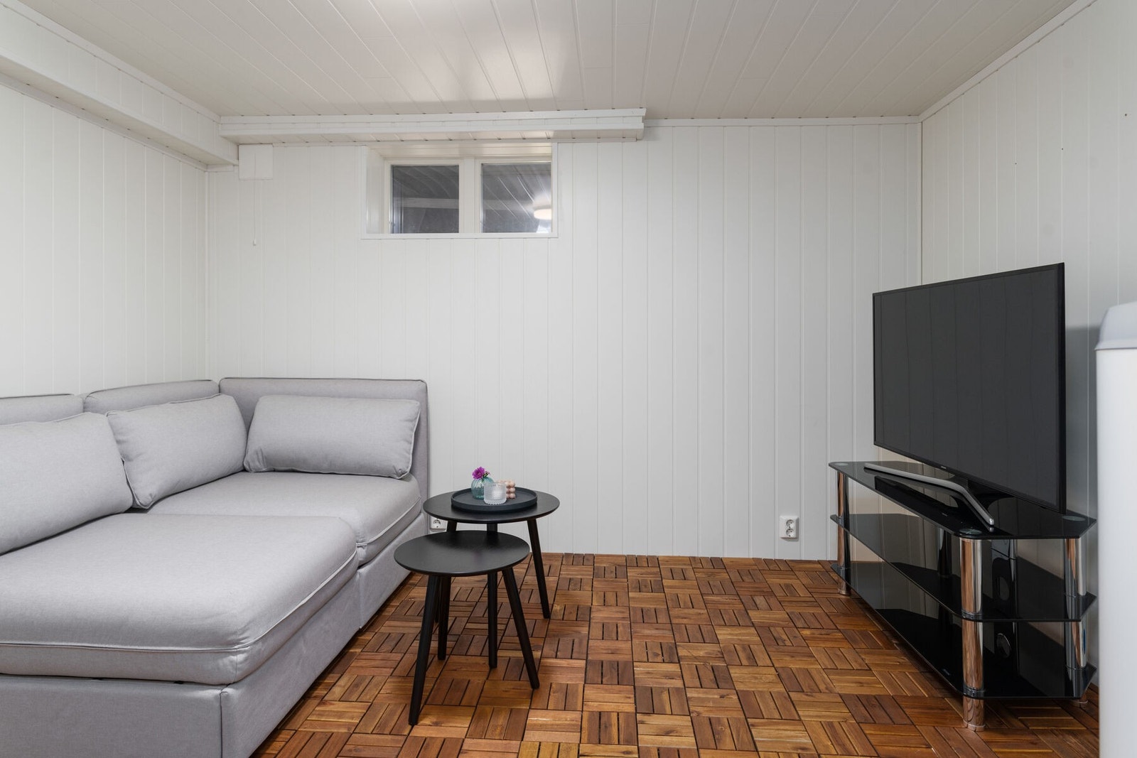 Underetasjen består av flere boder. Galleribilde