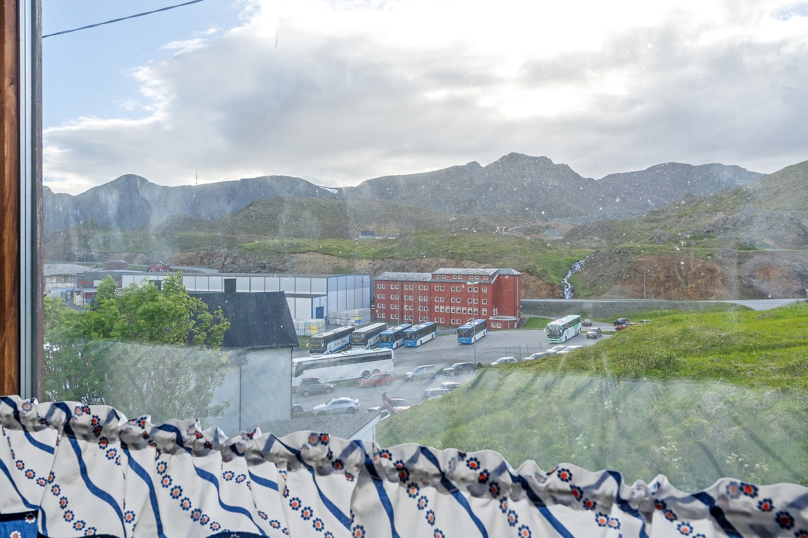 Utsikt fra kjøkken vindu 2 etg Galleribilde