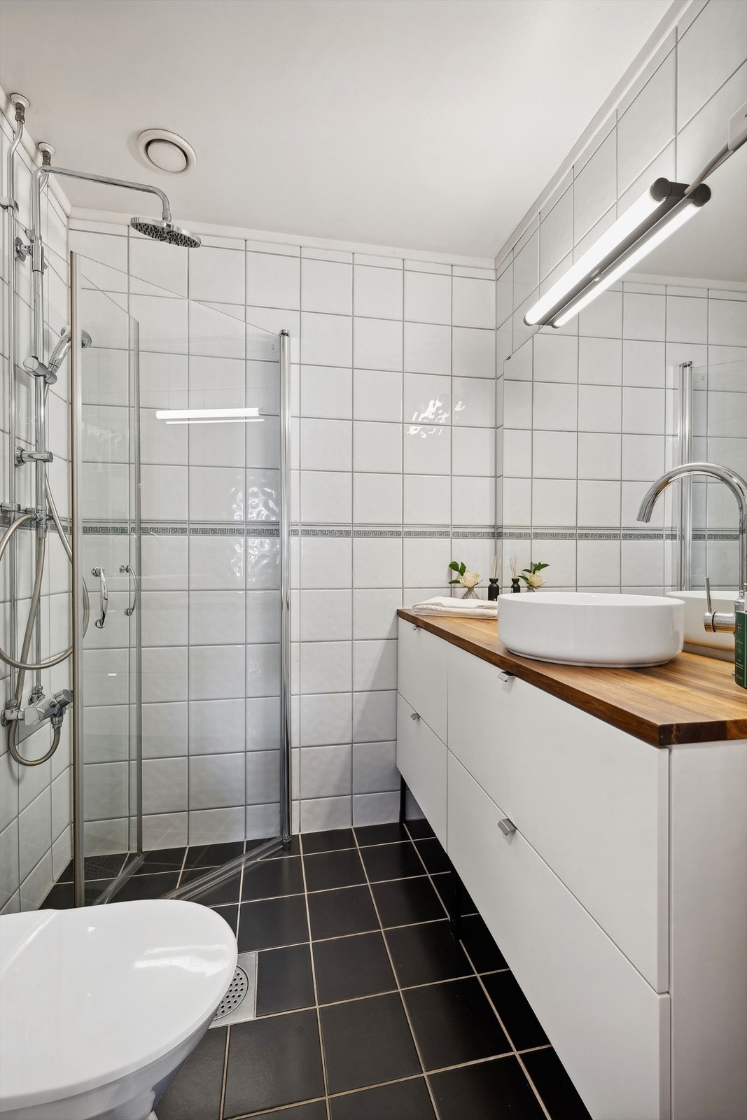 Badet ble pusset opp i 2001/2002 i forbindelse med borettslagets våtroms- og rørrehabiliteringsprosjekt. Prosjektet omfattet en fullstendig utskiftning av alle vann- og avløpsrør Galleribilde