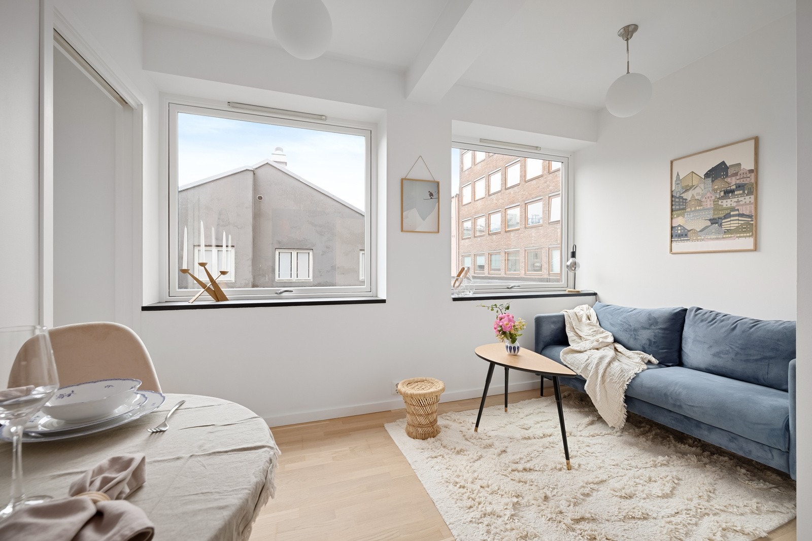 Samtlige rom i boligen har behagelig gulvvarme Galleribilde