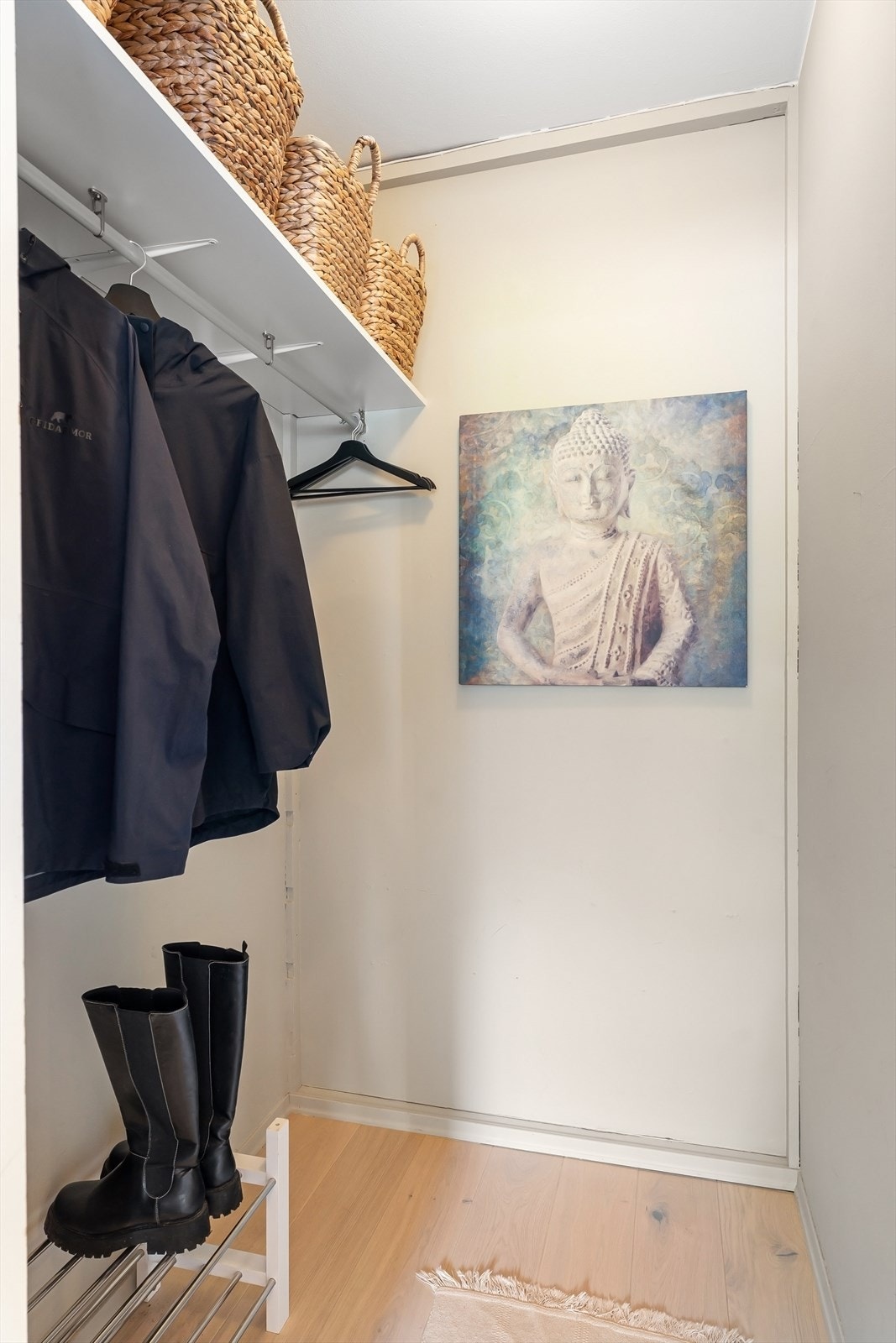 Praktisk omkledningsrom med åpen adkomst Galleribilde