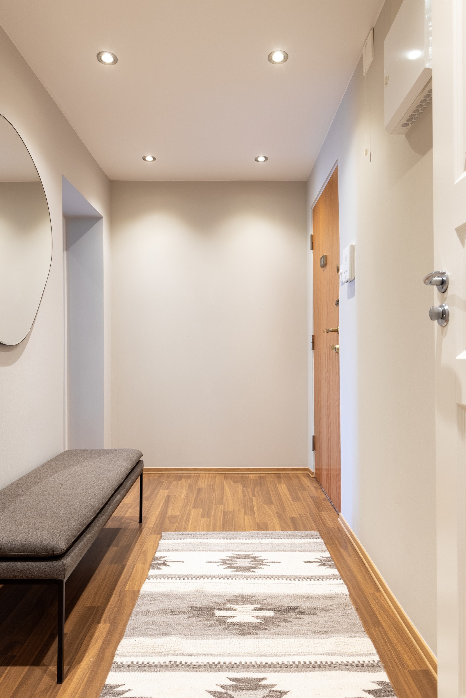 Leiligheten disponerer to kjellerboder og en loftsbod. Galleribilde