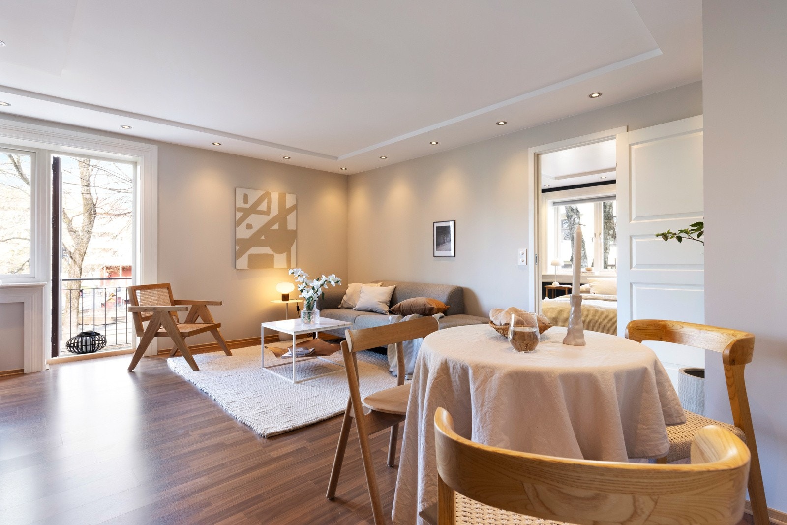 Velkommen til Haarklous plass 19, presentert av Schala & Partners ved Kjerstin Falkum, tlf. 922 04 707. Galleribilde