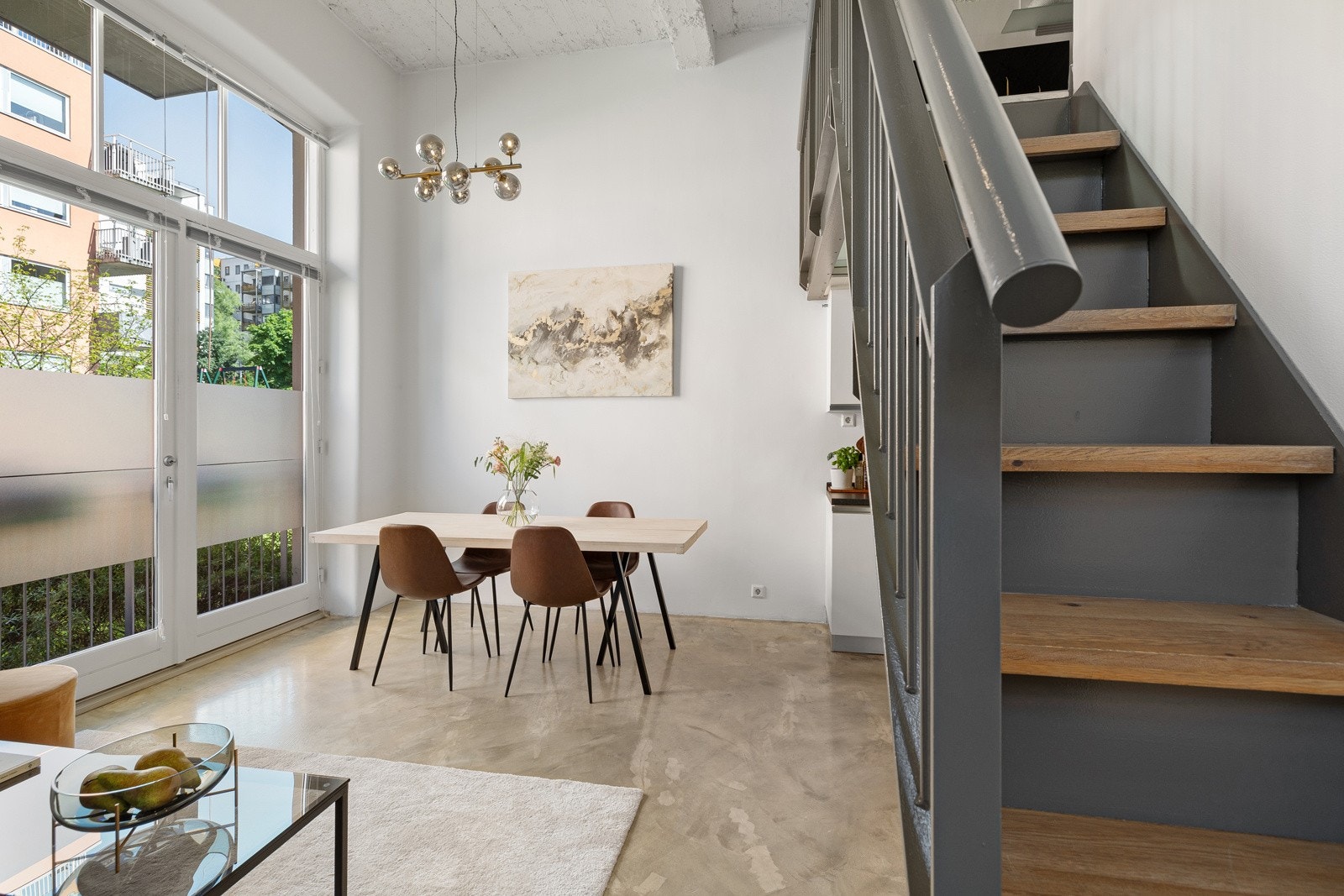 Trapp opp til hems/mesanin på ca. 7 kvm Galleribilde