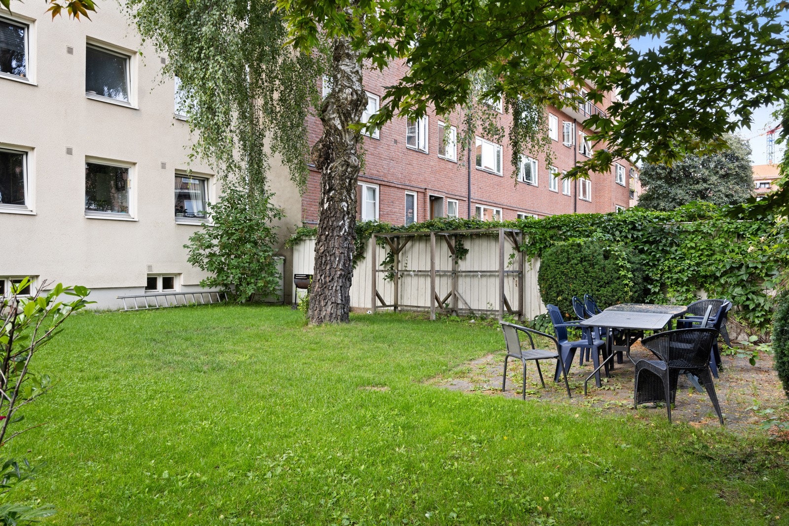 - Hyggelig bakgård med mulighet for å spise ute, tørke klær eller private sammenkomster (bakgården kan reserveres) - Galleribilde
