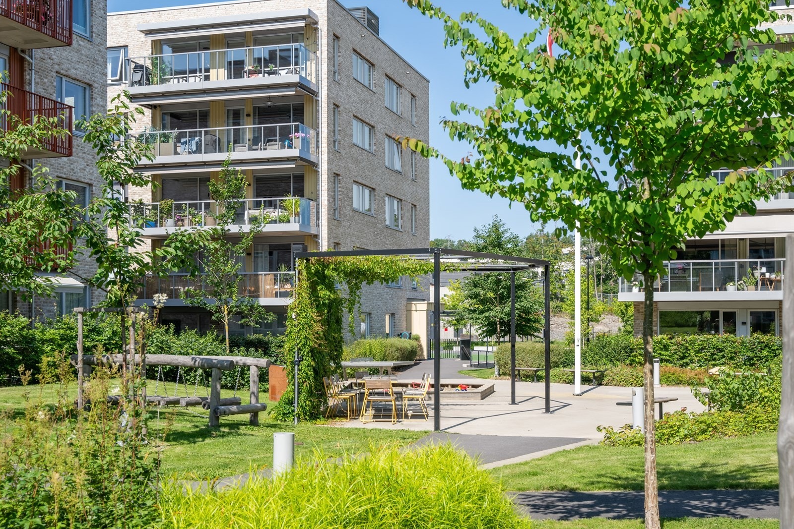 Fellesområdene er svært pent opparbeidet til glede for liten og stor. Galleribilde