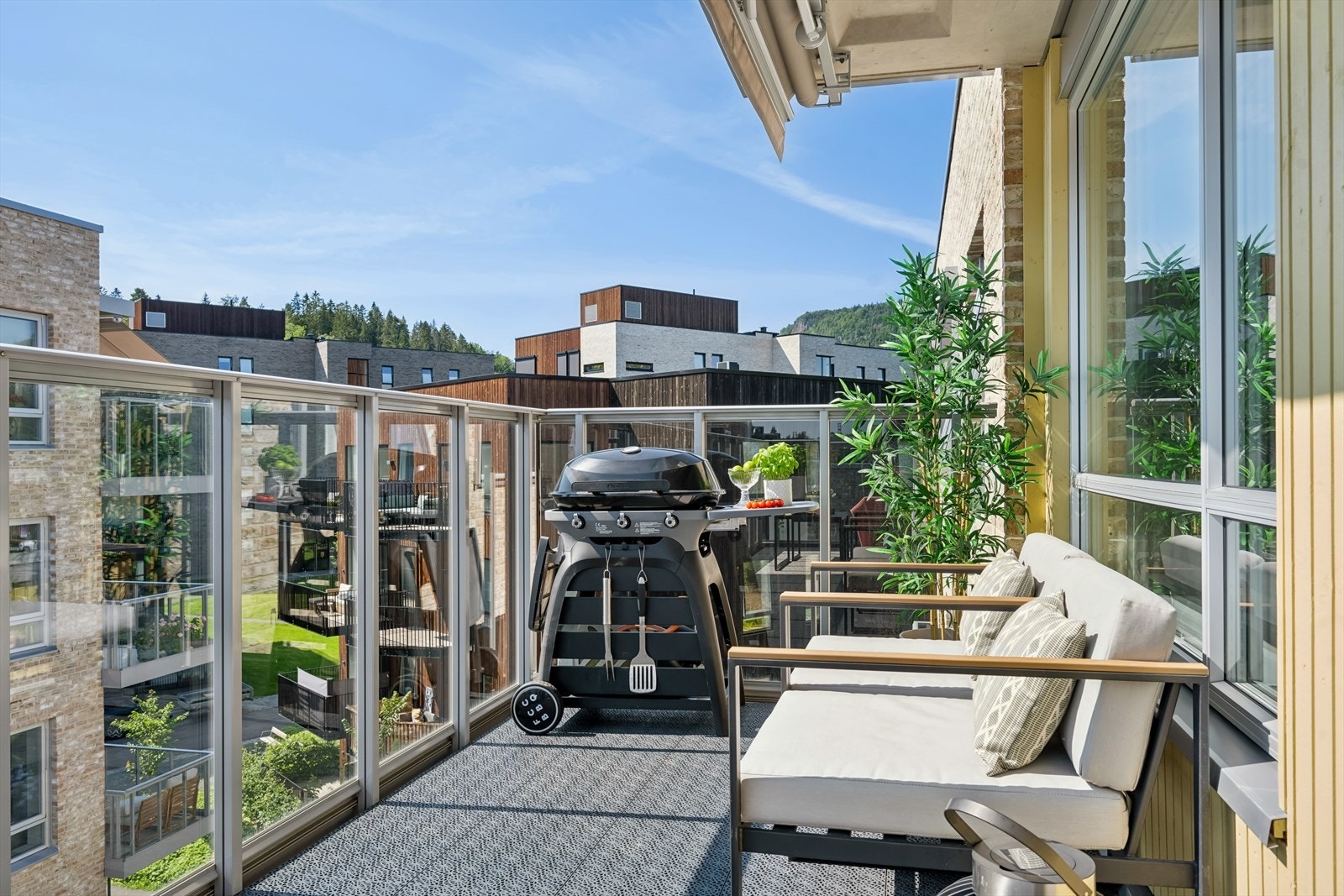 Balkong på stuesiden. Galleribilde