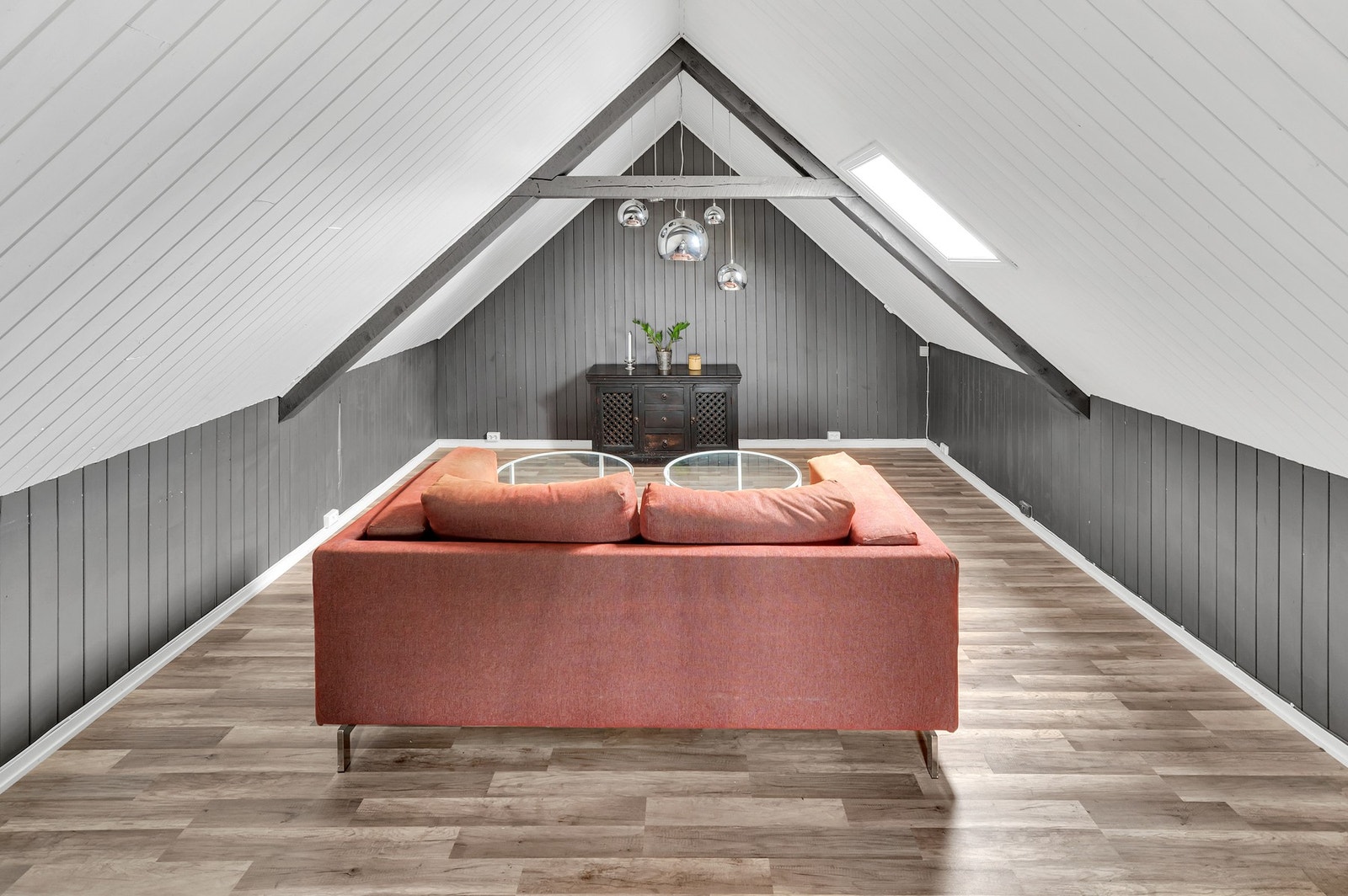 Stor loftstue på 23 kvm. Galleribilde