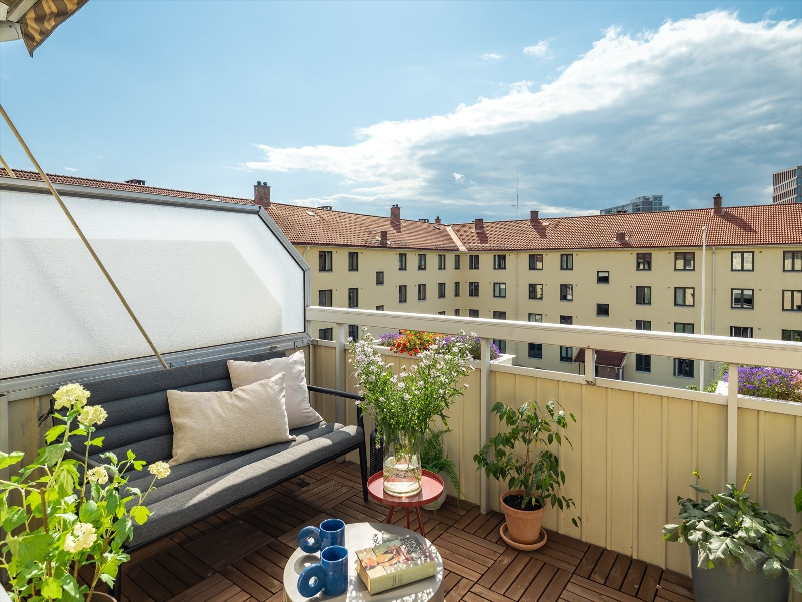 Fra stuen er det utgang til en herlig, vestvendt balkong på 7 m². Galleribilde