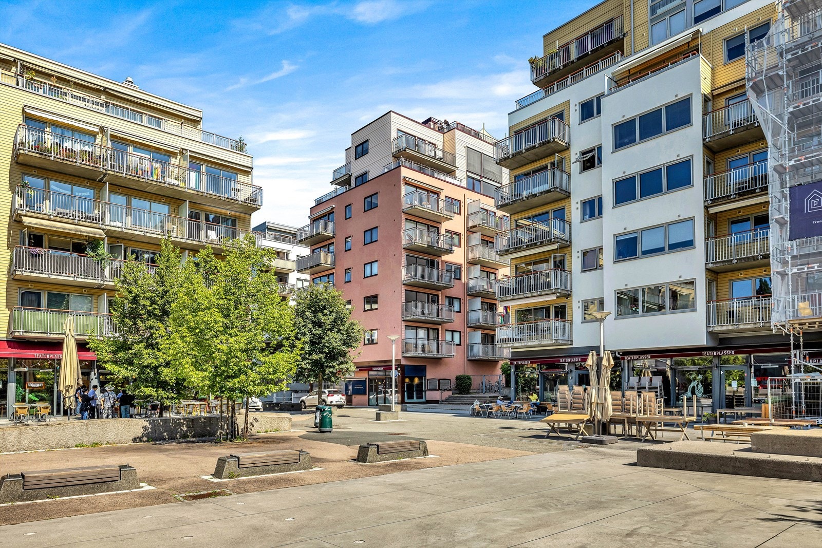 Leiligheten er perfekt plassert på skjermede Teaterplassen Galleribilde