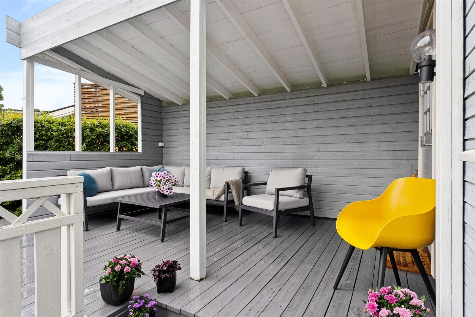 Terrassen er på hele 26 m². Her kan sommeren nytes! Galleribilde