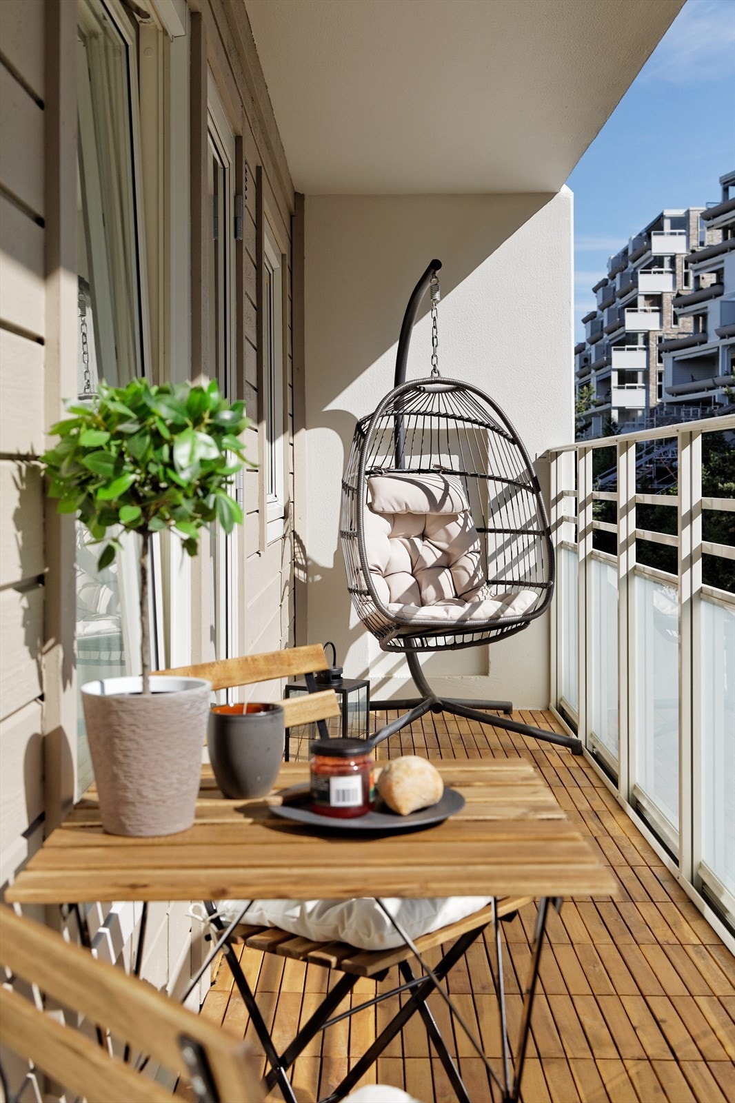 Her kan man nyte morgensolen ut til tidlig ettermiddag Galleribilde