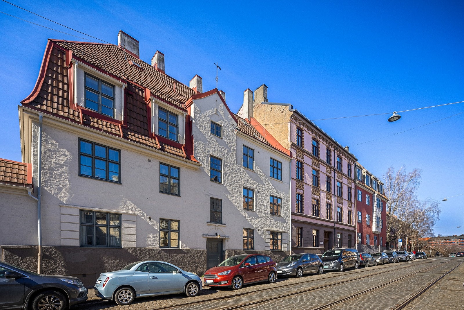Fasade sett fra Bentsebrugata - leiligheten vender kun andre veien, mot bakgård. Galleribilde