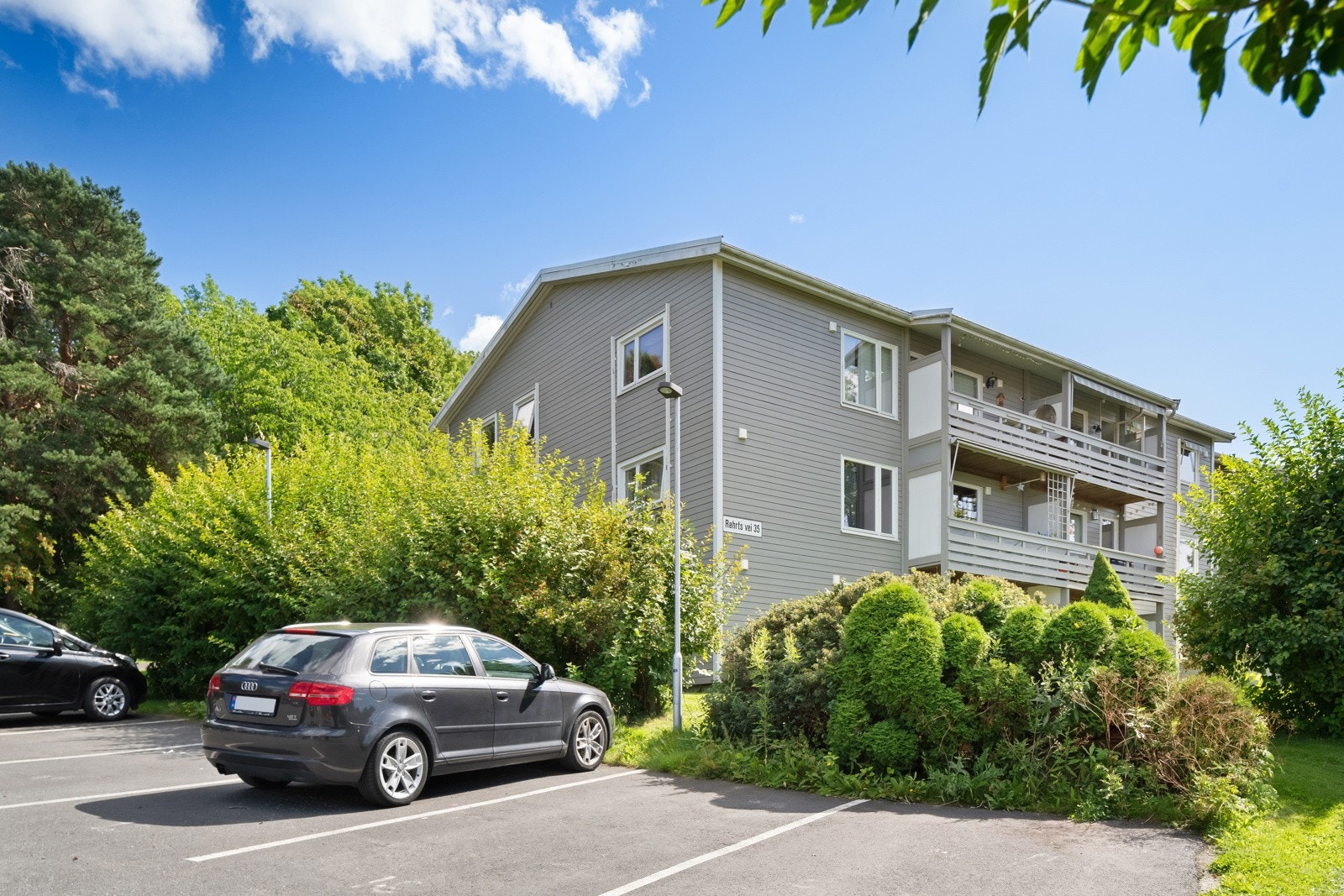 Det følger med en parkeringsplass Galleribilde