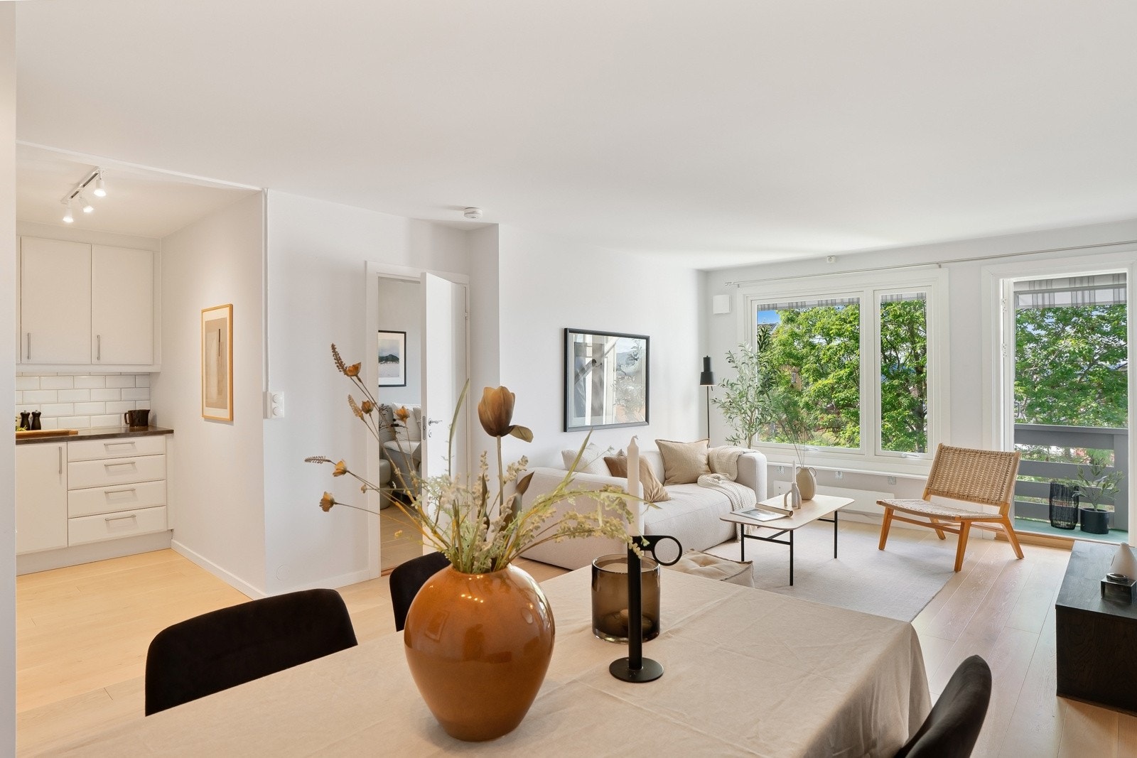 Stue/kjøkken i åpen løsning Galleribilde