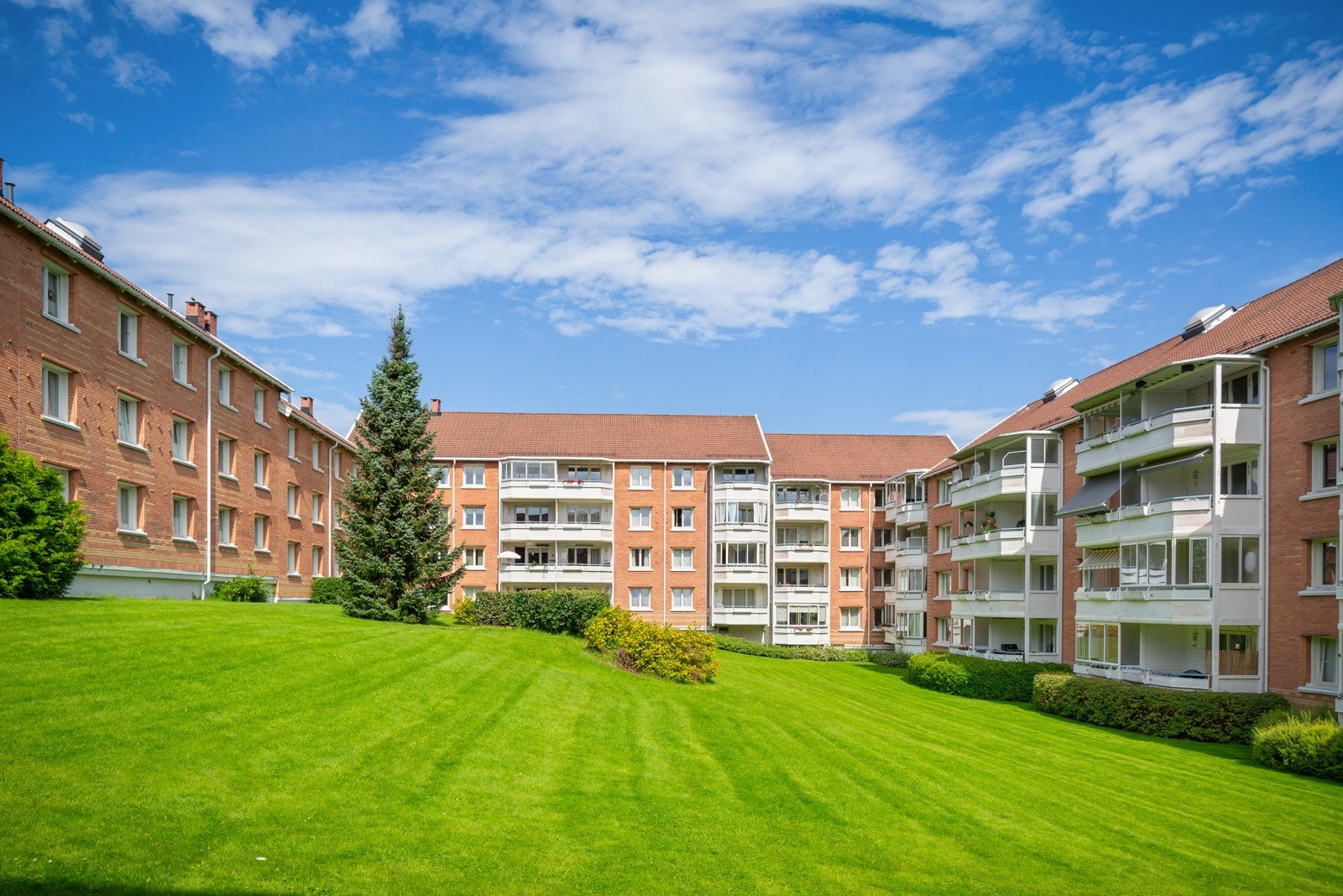 Svært sentral beliggenhet på Lambertseter - kun 400 meter til Lambertseter senter Galleribilde