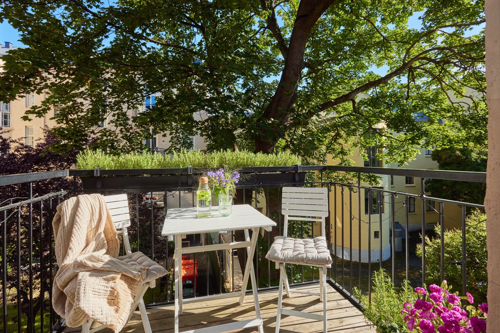 - Nydelig hjørneleiligheten med sentral og attraktiv beliggenhet på beste løkka. - Galleribilde