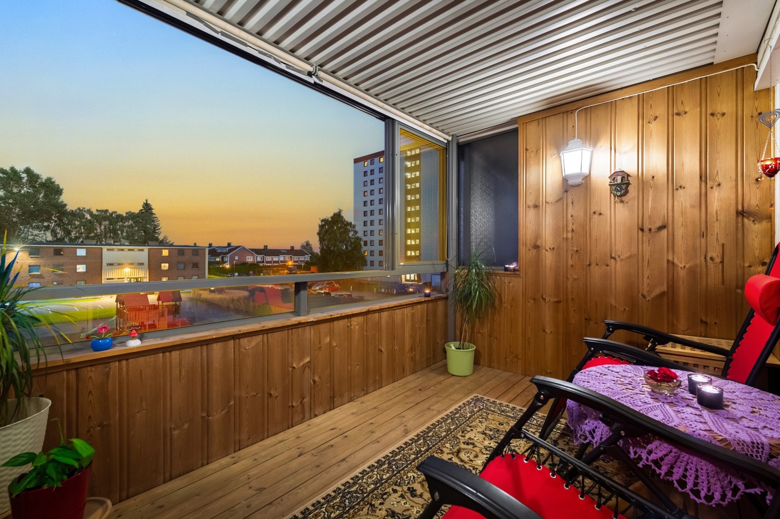 Romslig 3-roms toppleilighet med god beliggenhet. Galleribilde