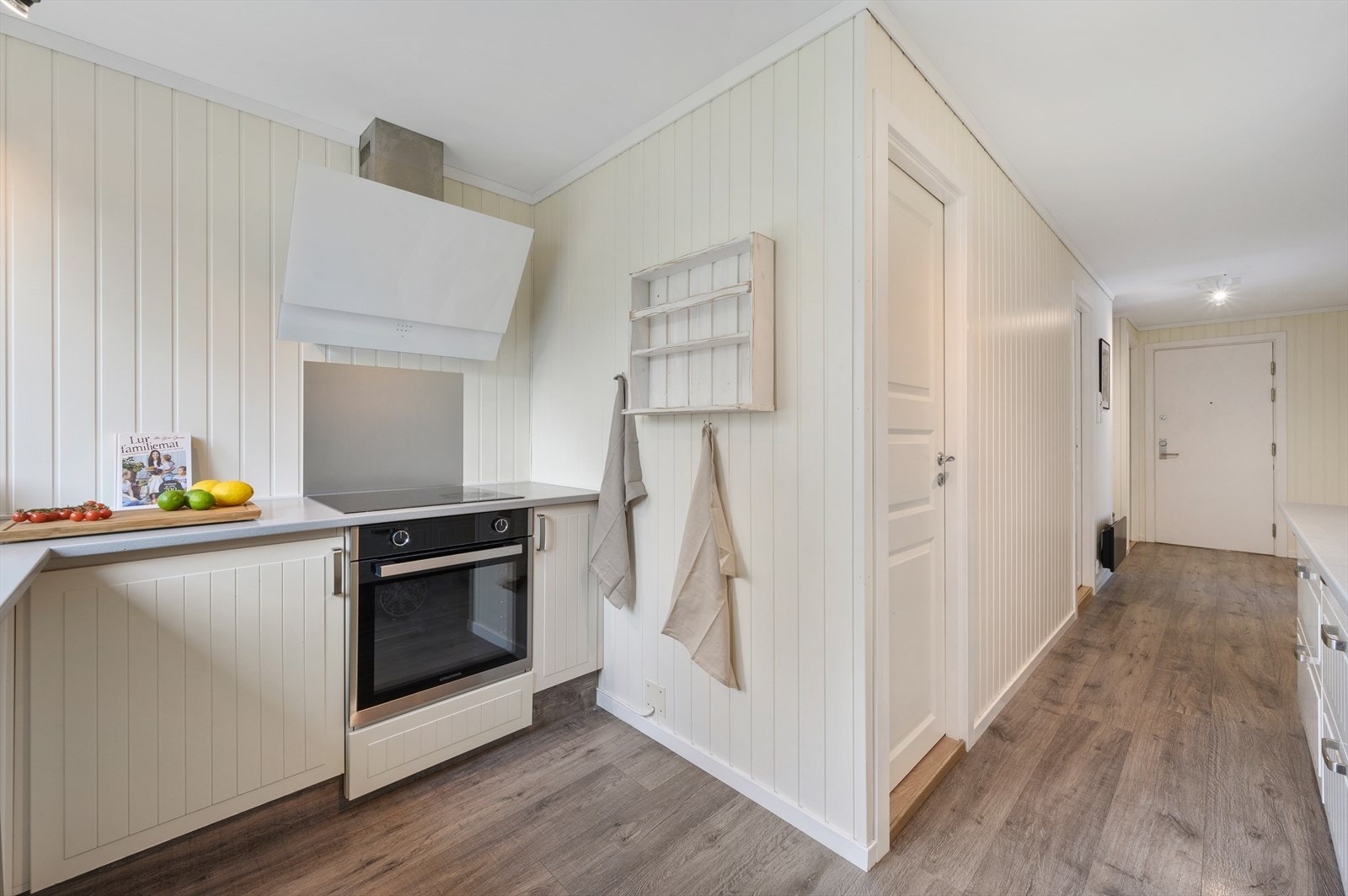 - I 2021/2022 ble fasaden rehabilitert, nye vinduer ble satt inn, innglassing av balkongen og det ble montert balansert ventilasjon i regi av borettslaget - Galleribilde
