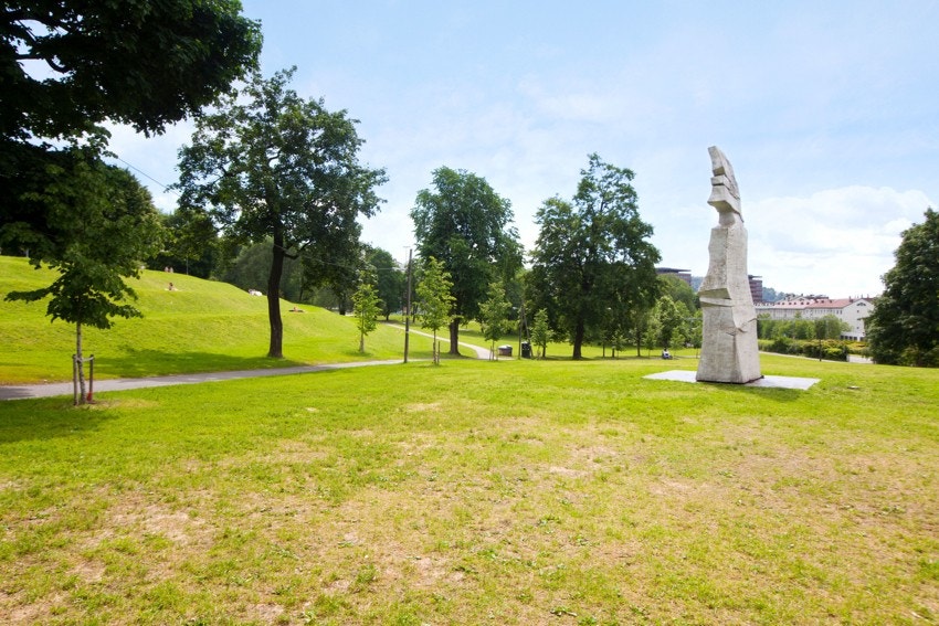 Tøyenparken huser noen av Oslo's største festivaler år etter år, og ligger kun 600m fra leiligheten. Galleribilde