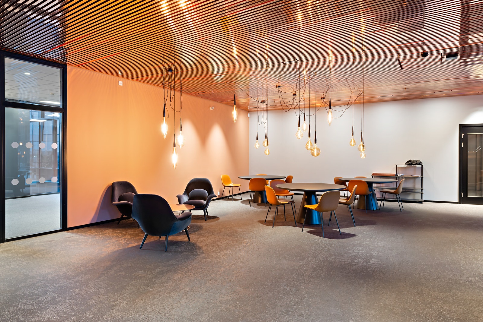 Lunt fellesareal ved hovedinngang. Galleribilde