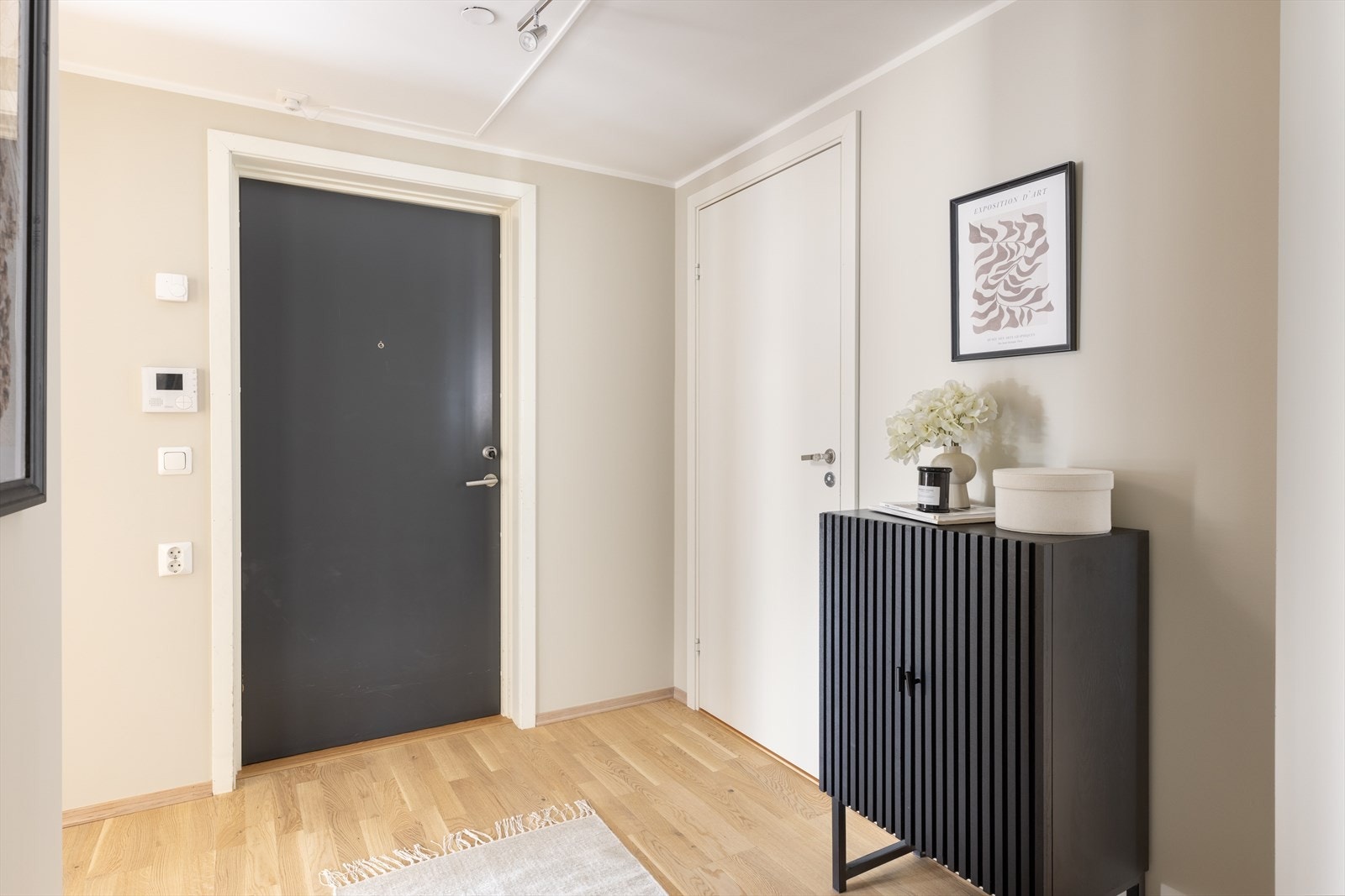 Oppgangen er utstyrt med callinganlegg. Galleribilde