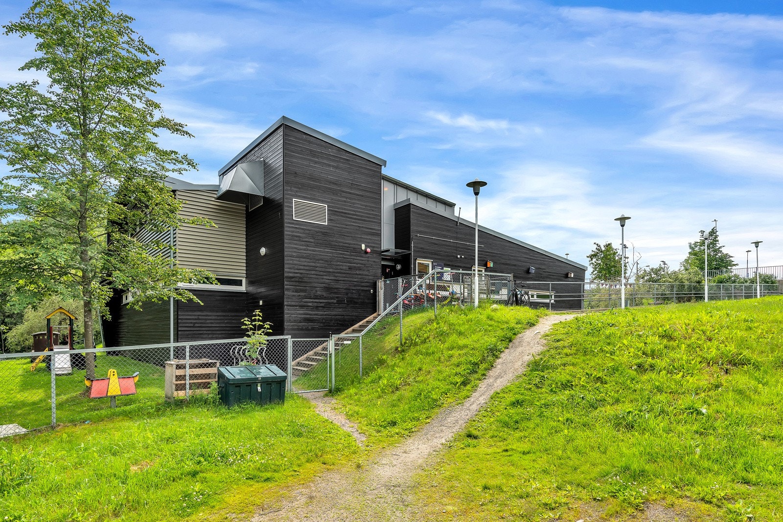 Skrubbelunden barnehage er én av mange barnehager i område. Galleribilde