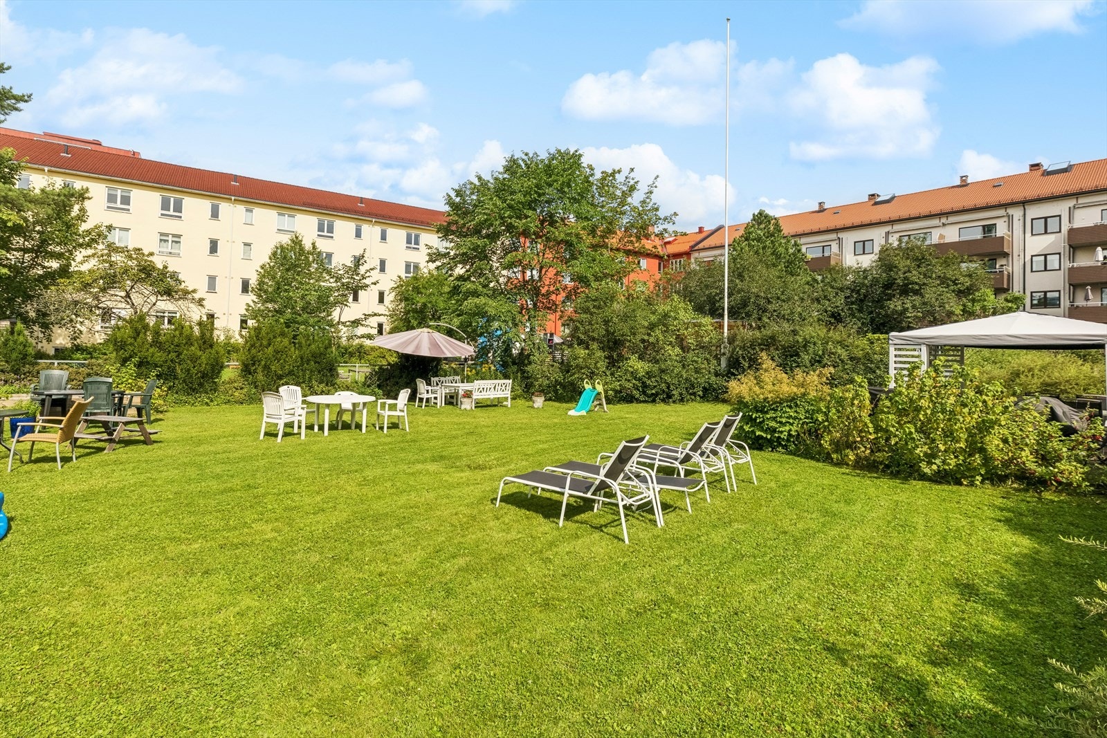 Her er det godt med boltreplass på deilige sommerdager Galleribilde