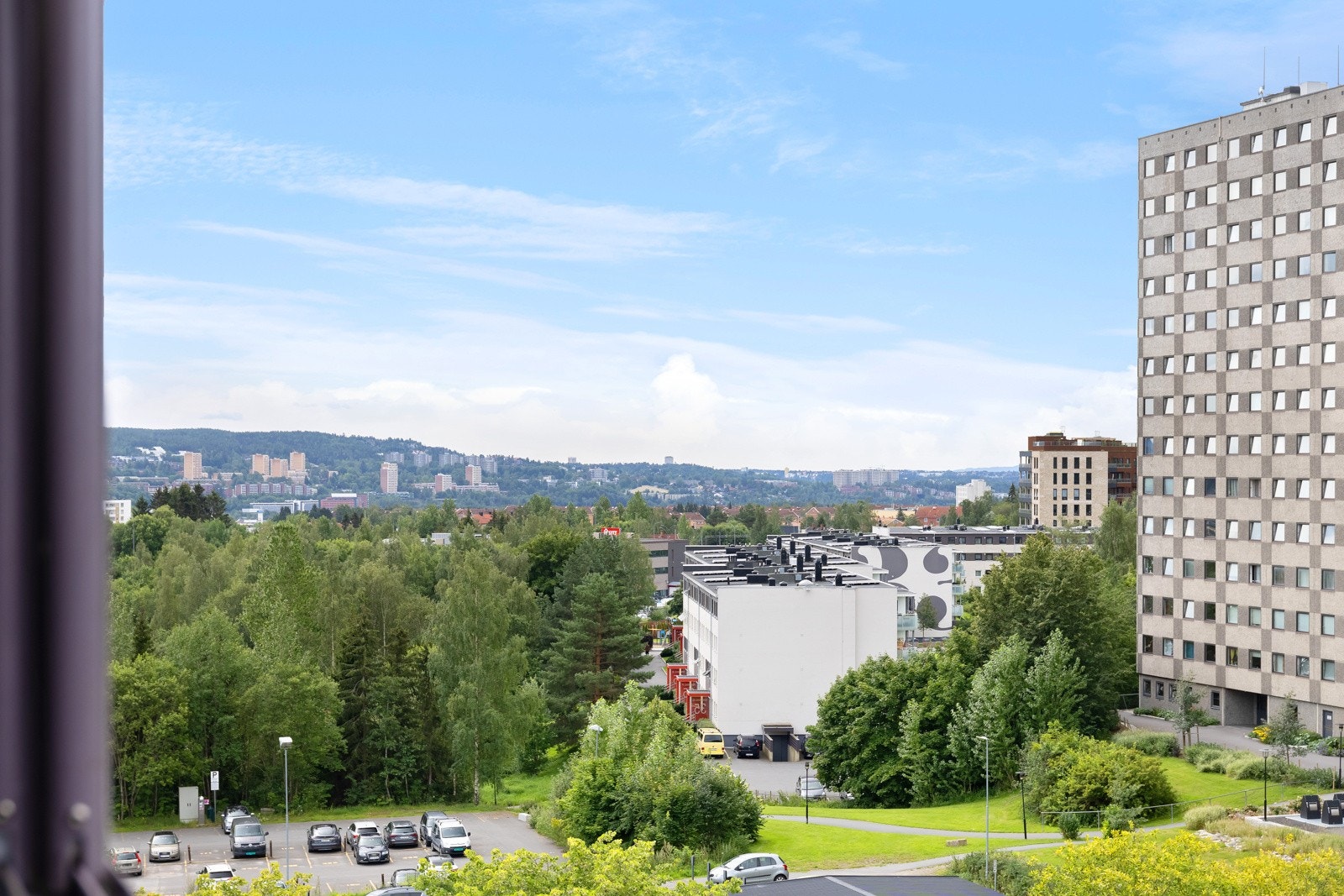 Flott og luftig utsikt fra balkongen! Galleribilde