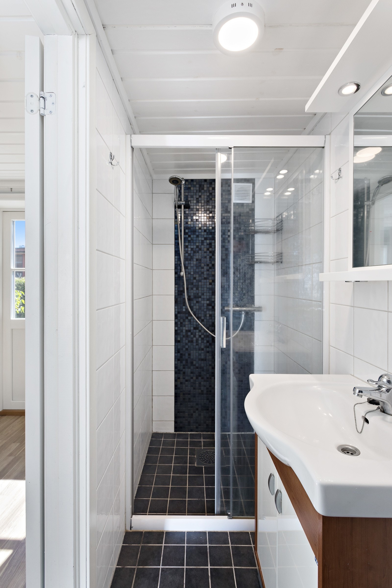 Hovedetg: Dusjløsning i bad/wc Galleribilde