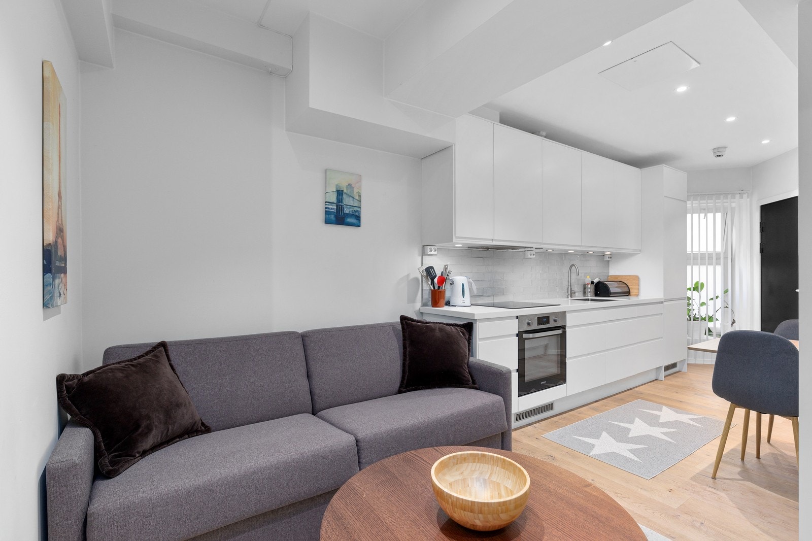 Moderne 3-roms leilighet med attraktiv og sentral beliggenhet. Galleribilde