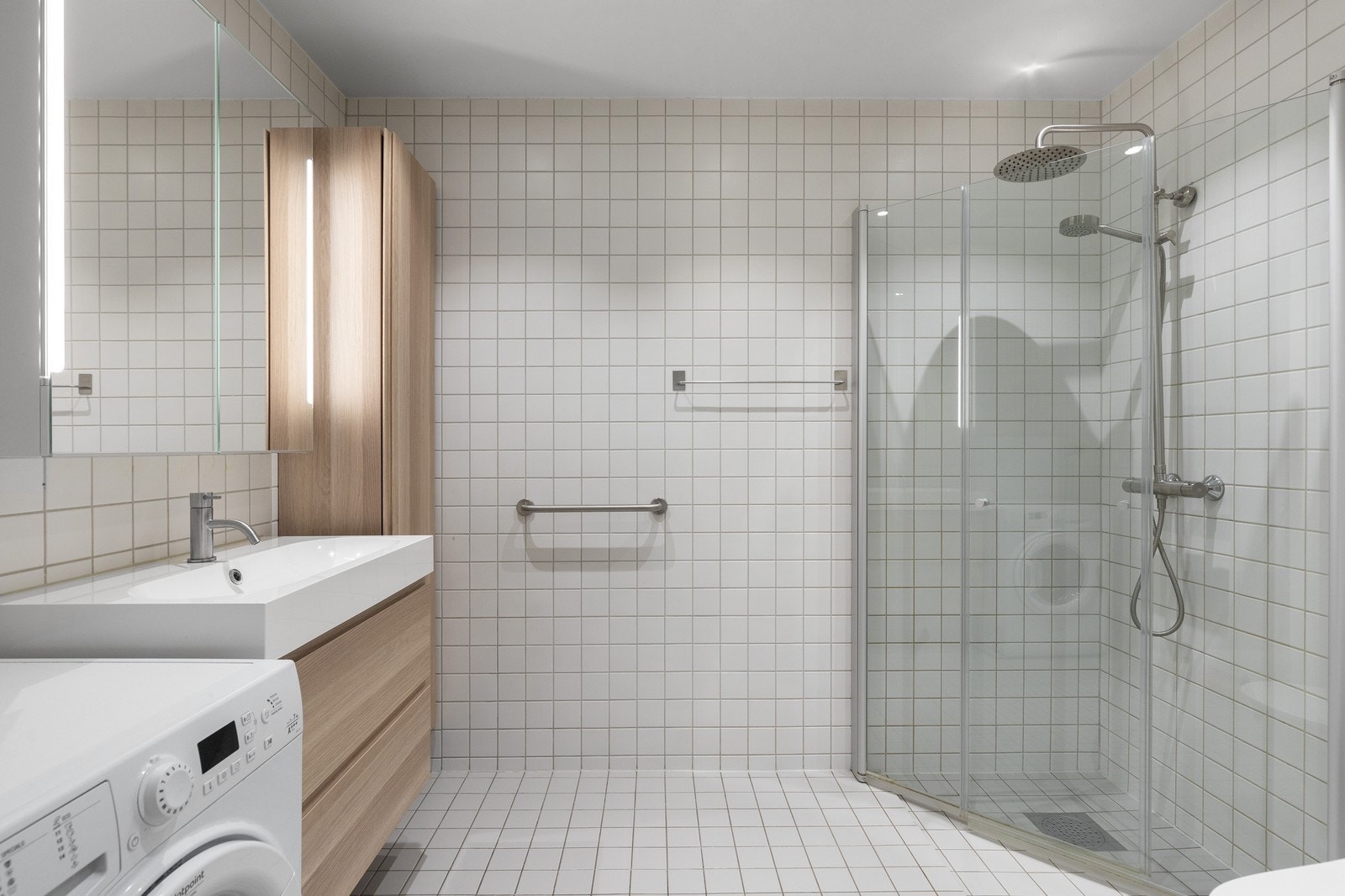 Badet Galleribilde