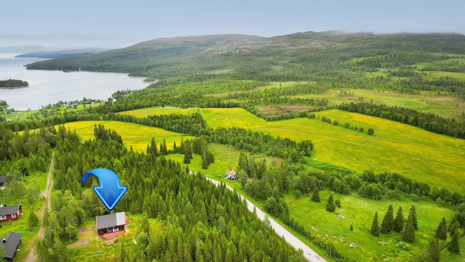 Koselig hytte beliggende i hyttefelt ved Stallvika ved Tunnsjøen. Nærhet til Skorovatn. Galleribilde