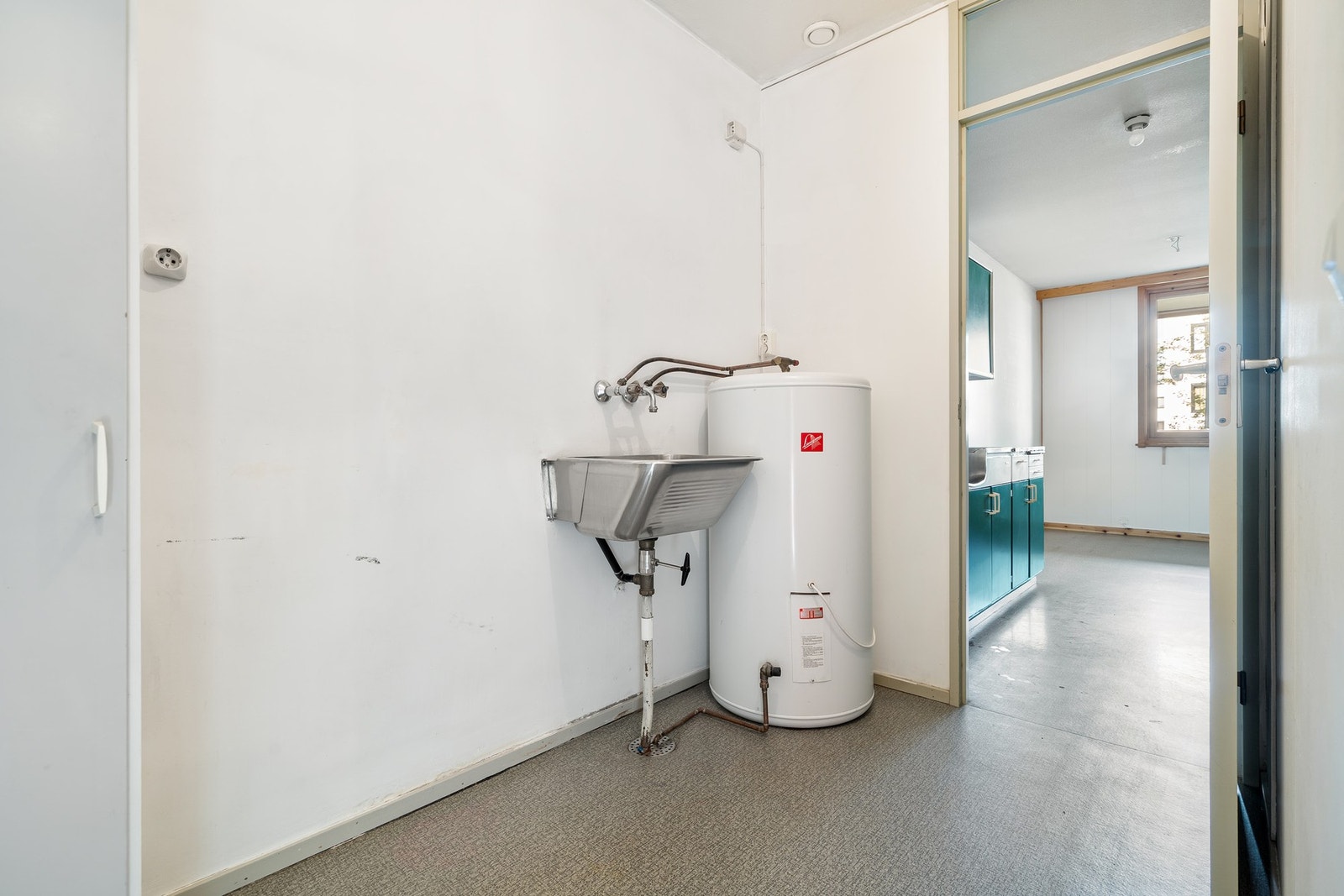 Praktisk eget vaskerom. Galleribilde