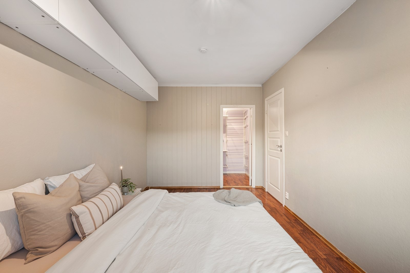 - Soverom 1 måler 11,7m² - Galleribilde