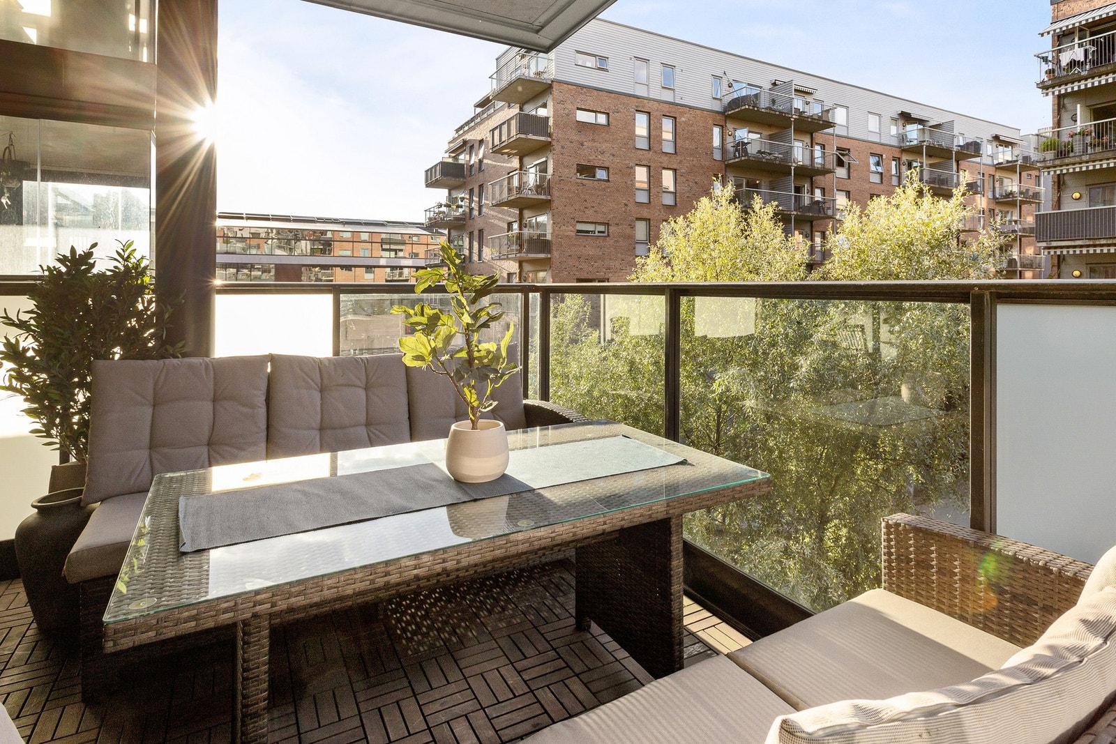 Silje Dammen ved EIE Løren har gleden av å ønske velkommen til Freserveien 12! Galleribilde