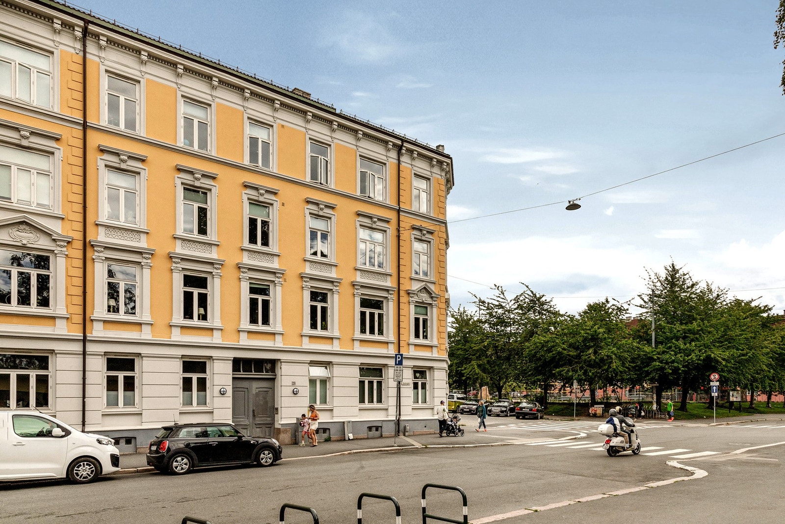 Torshovgata 20 borettslag består av 18 leiligheter og befinner seg i hjertet av Torshov. Galleribilde