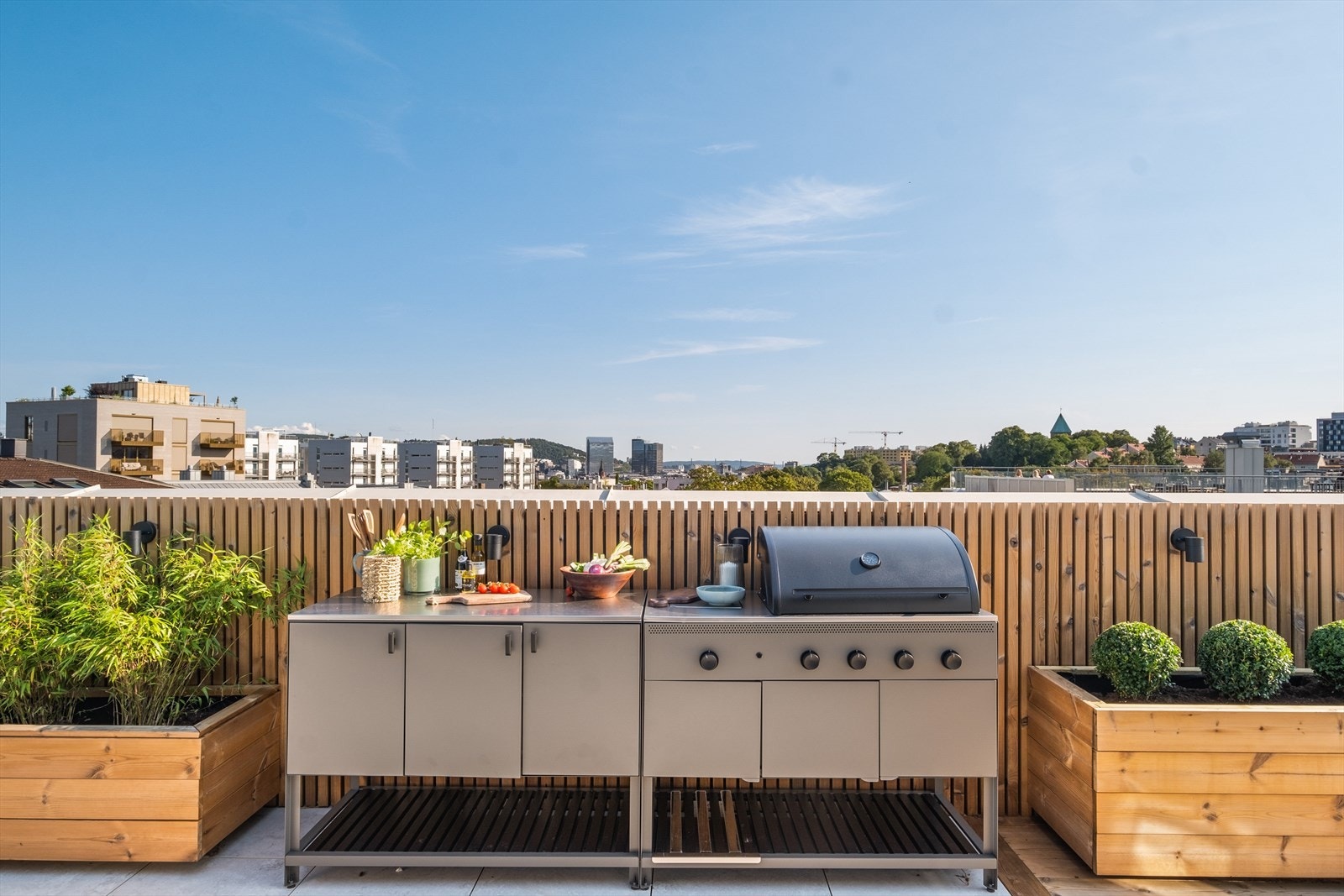 Takterrassen er oppgradert i 2024. Galleribilde