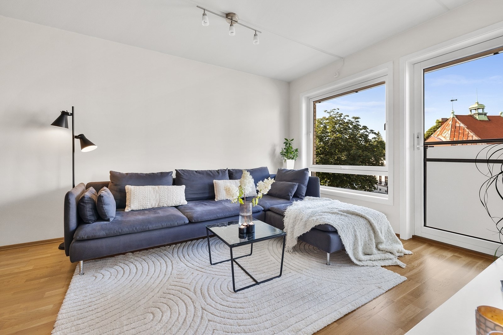 Leiligheten har en hyggelig atmosfære og er verdt et besøk! Galleribilde