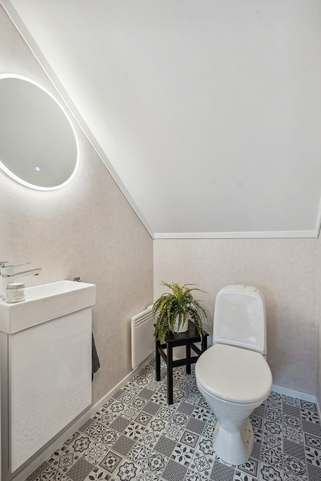Nyoppusset toalettrom i 2. etasje Galleribilde