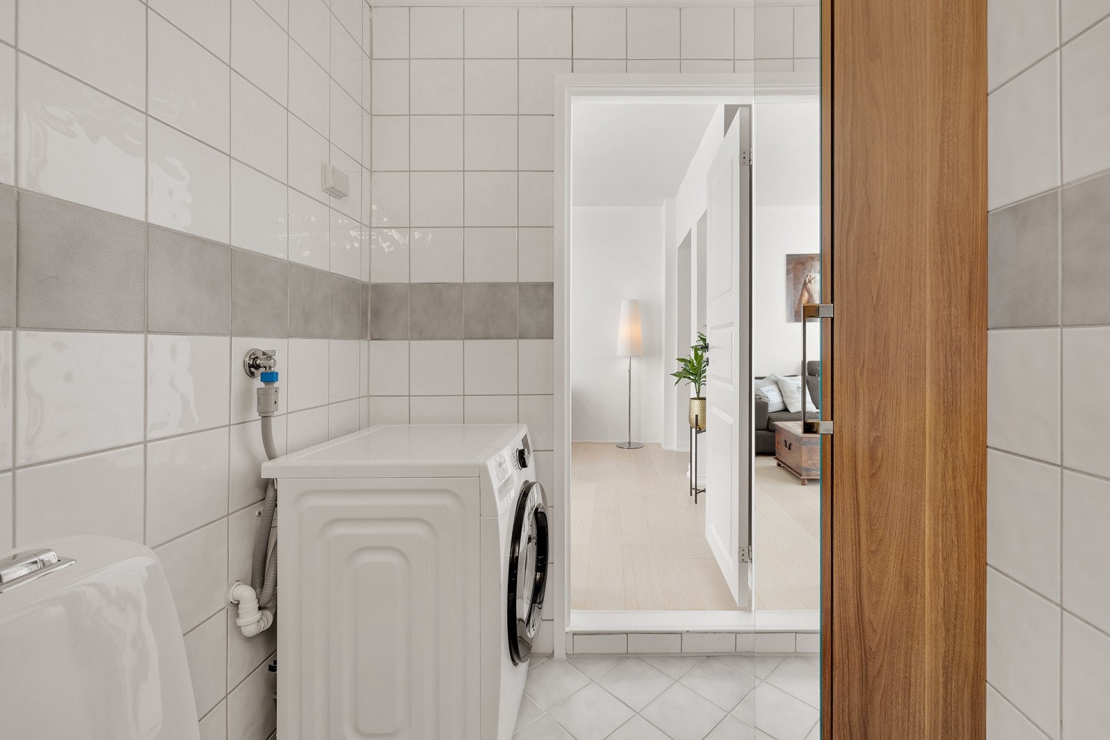 Det er plass og opplegg for vaskemaskin. Galleribilde