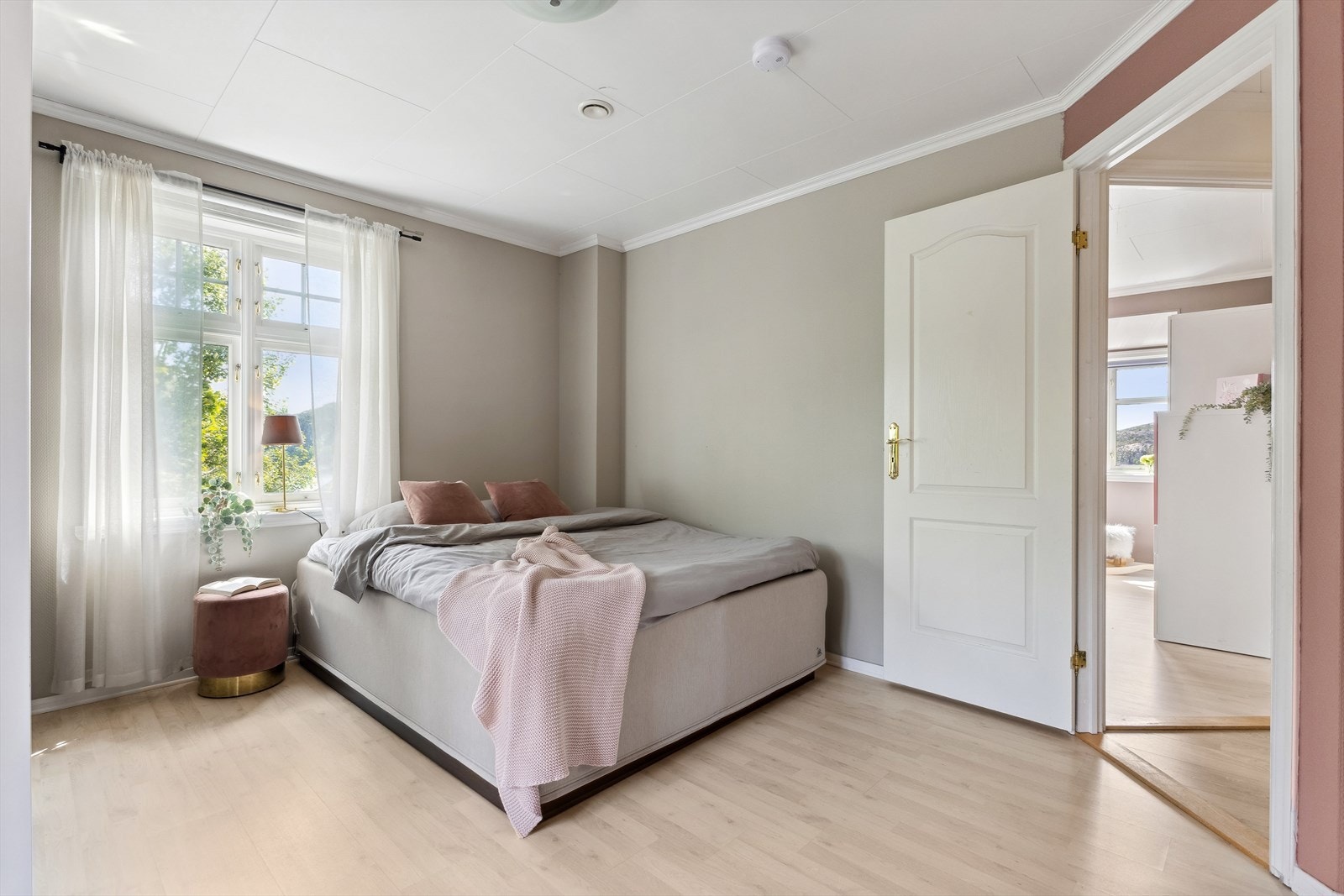 Soverom nr. 2 er også av meget god størrelse Galleribilde