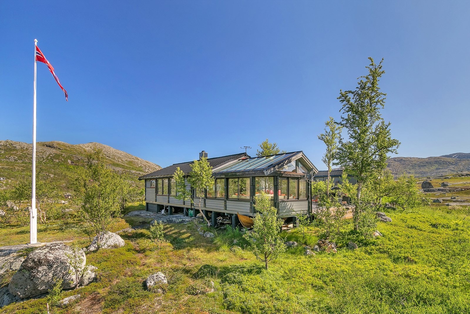 Naturskjønne omgivelser omkring hytta. Galleribilde